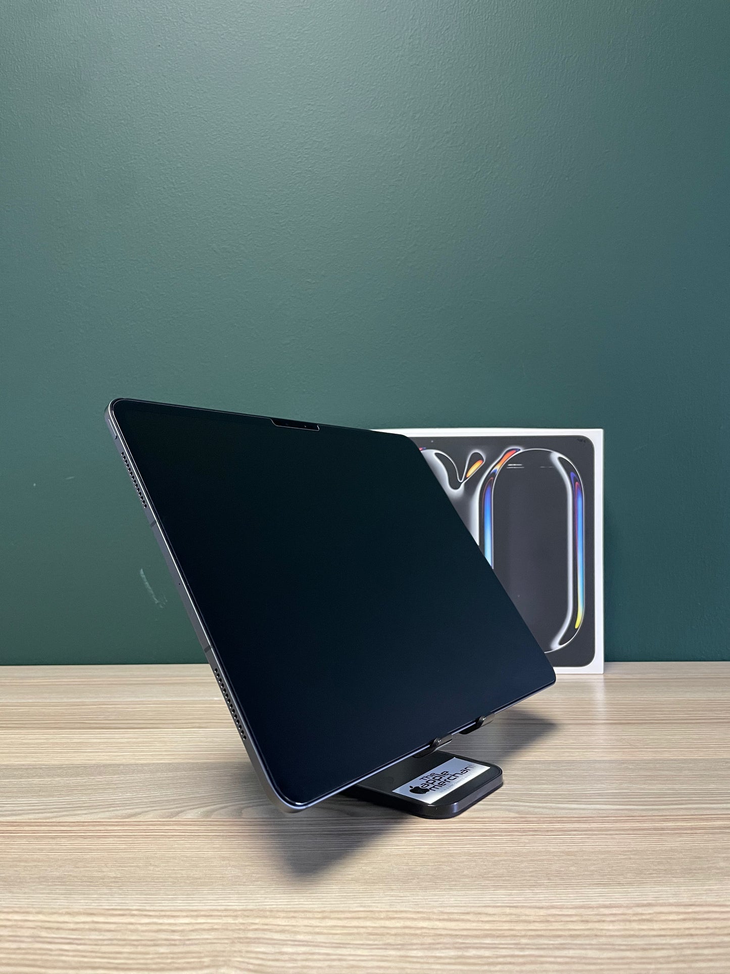 iPad Pro 13-inch M4 | Wi-Fi + Cellular | 256gb - Space Black (Pre-owned)