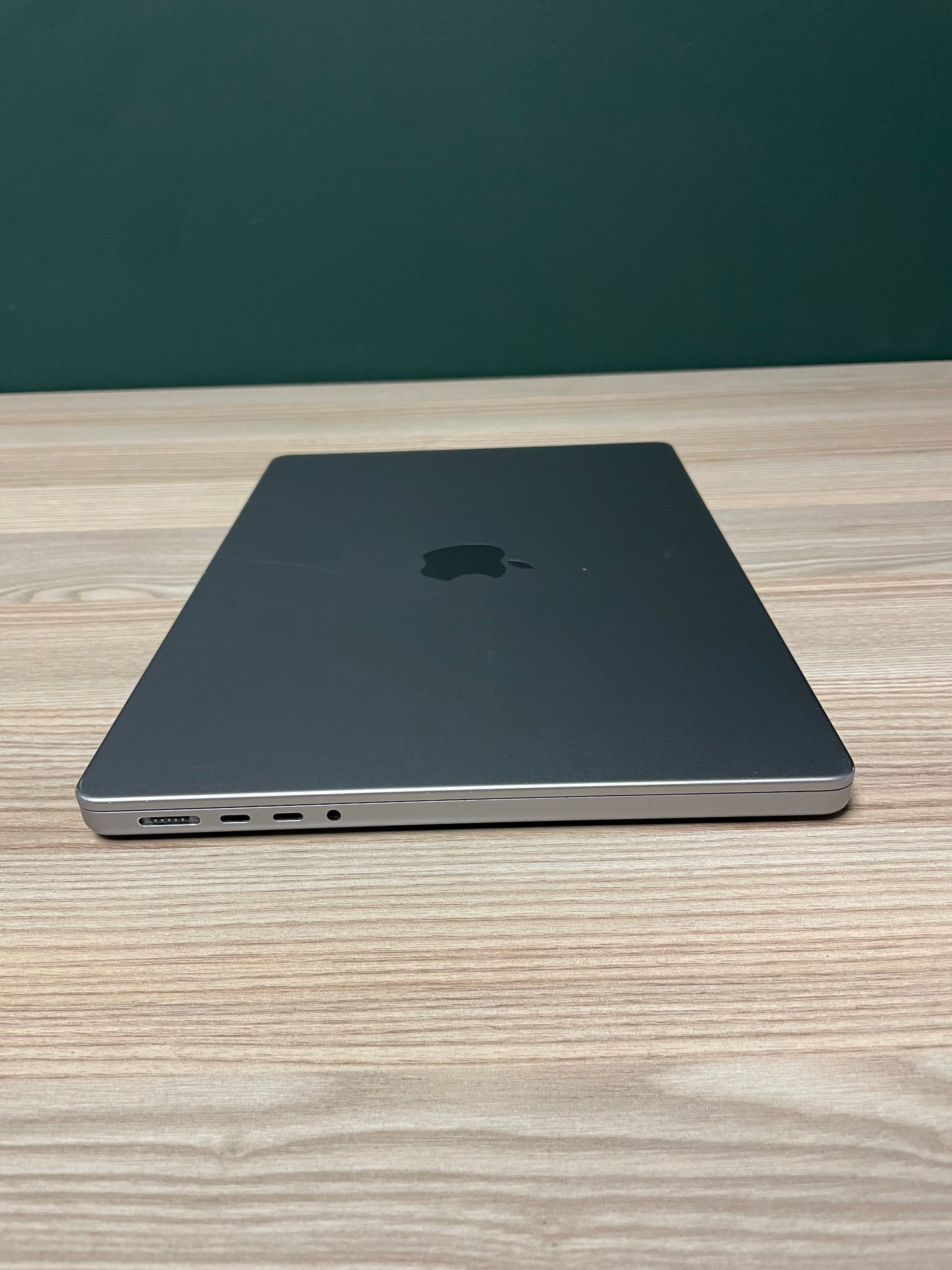 MacBook Pro 14-inch With M3 Chip 512GB - Space Grey (Pre-owned)