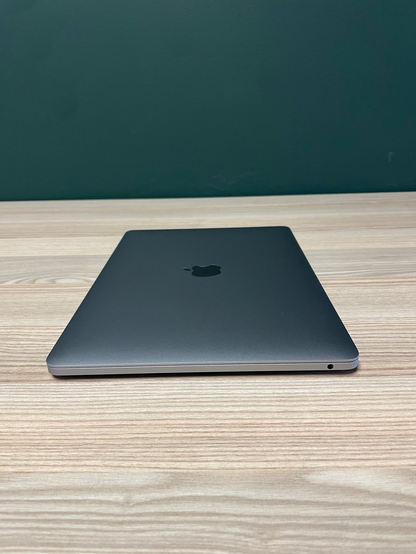 MacBook Pro M1 512GB - Space Grey (Pre-owned)