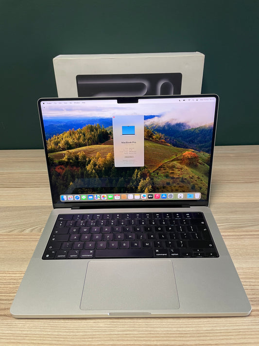 MacBook Pro 14-inch With M3 Chip 1TB | 16GB - Silver (Pre-owned)