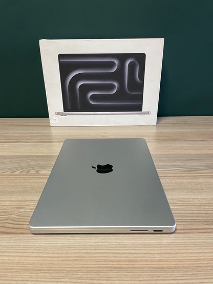 MacBook Pro 14-inch With M3 Chip 1TB | 16GB - Silver (Pre-owned)