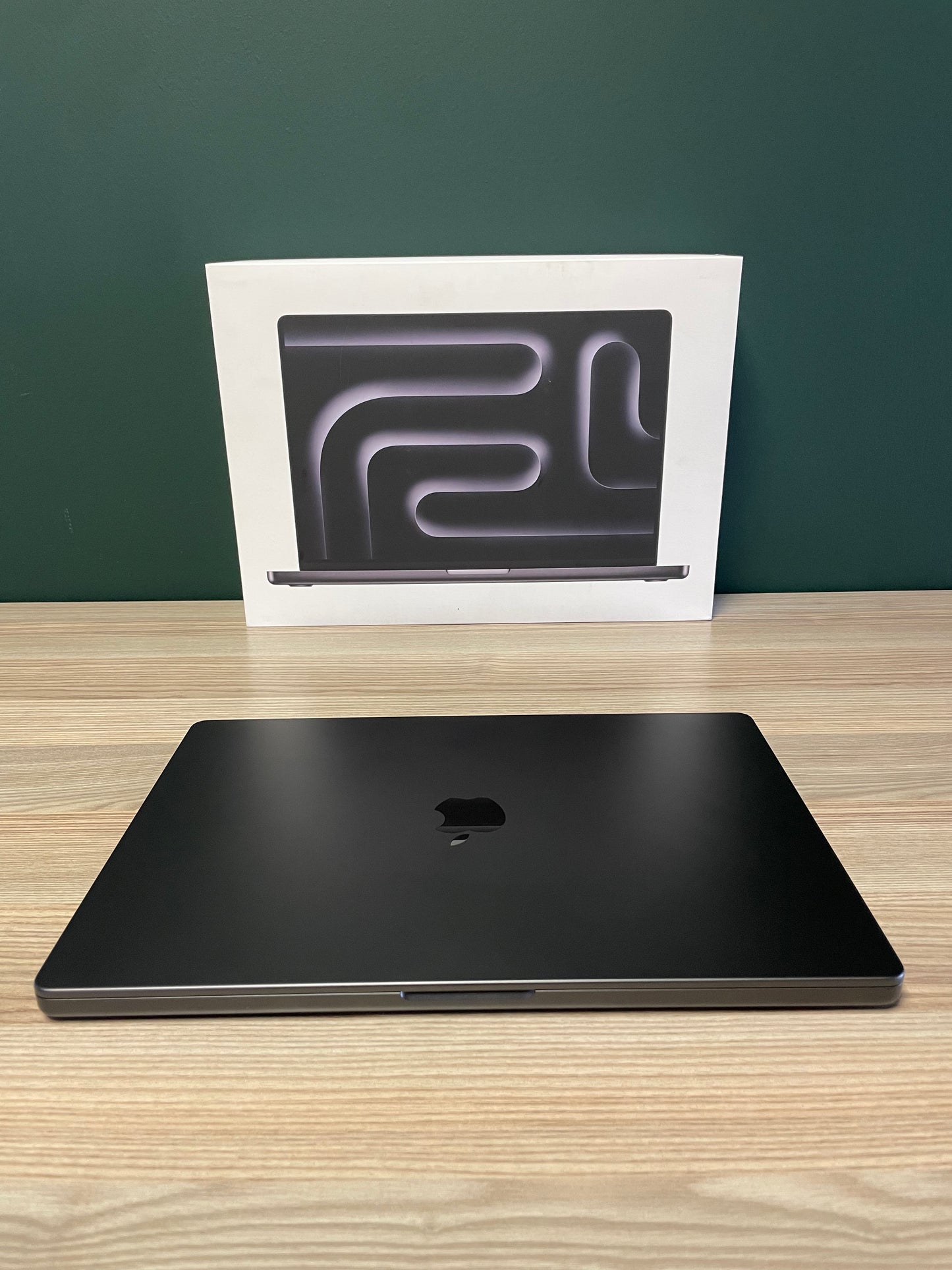 MacBook Pro 16-inch With M4 Pro Chip 512GB | 24GB - Space Black (Pre-owned)