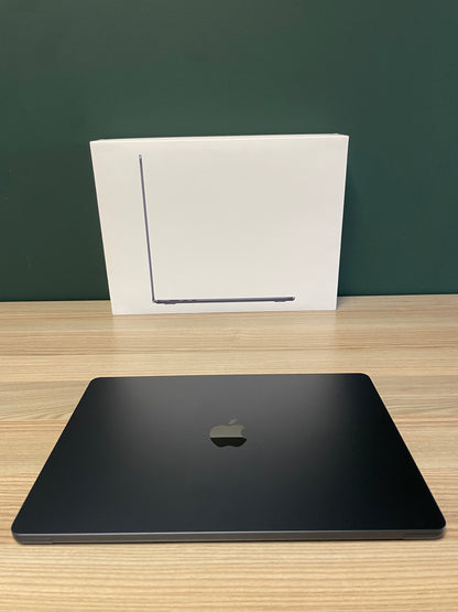 MacBook Air 15-inch | M4 Chip | 256GB | 16GB - Midnight (Pre-owned)