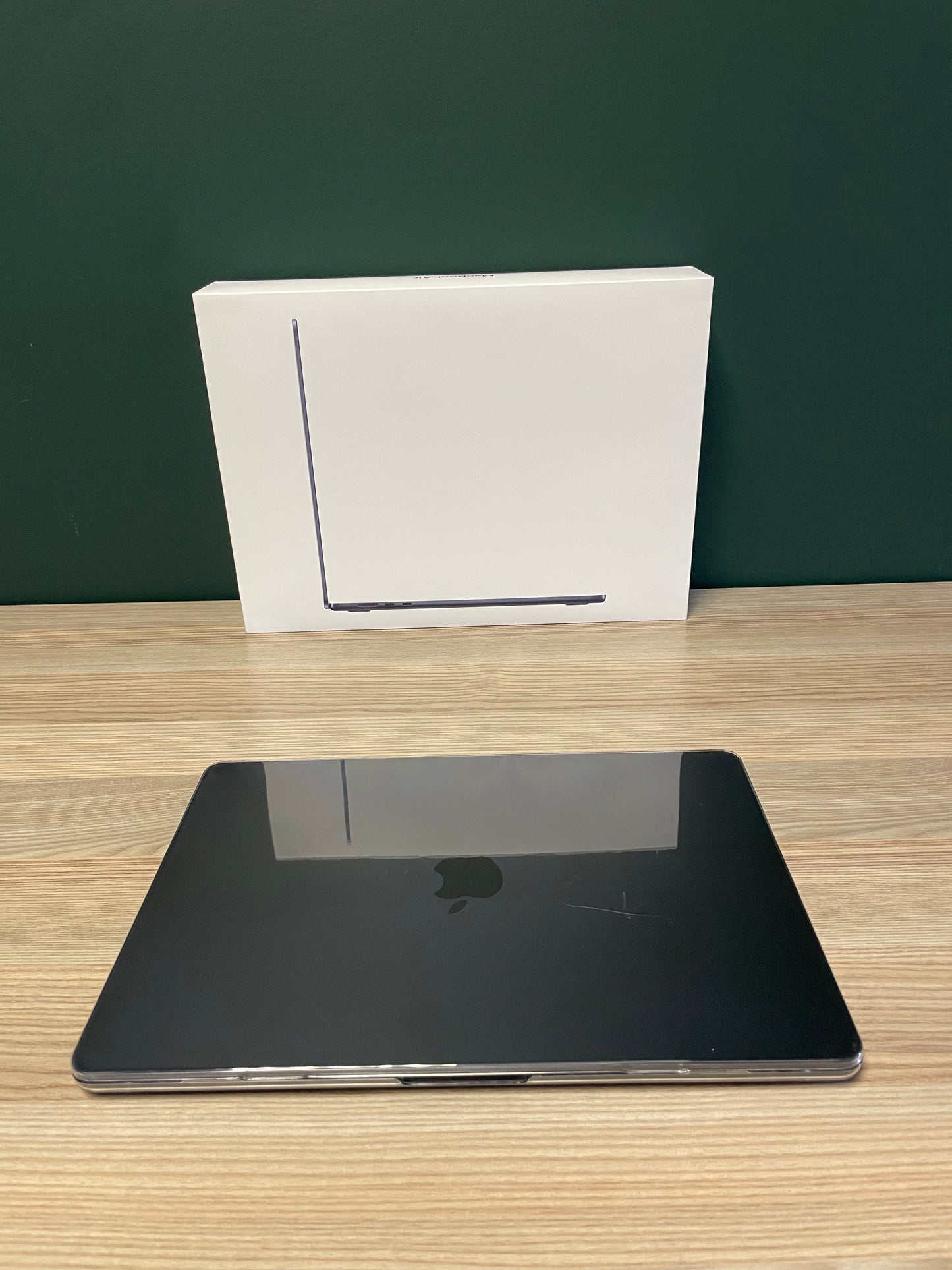 MacBook Air 15-inch | M4 Chip | 256GB | 16GB - Midnight (Pre-owned)