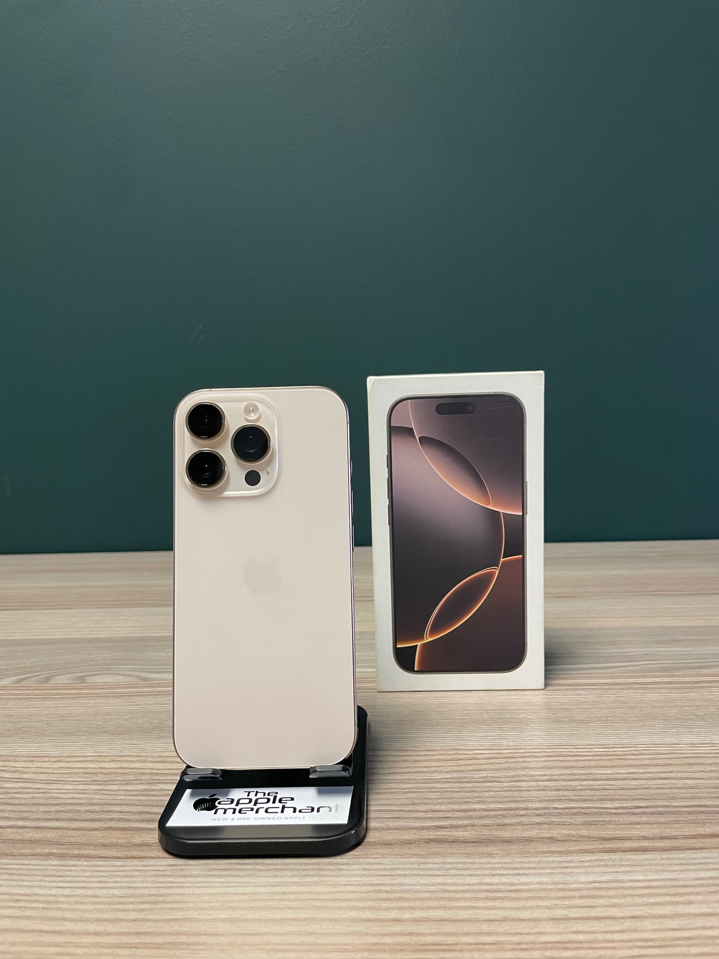 iPhone 16 Pro 128GB - Desert Titanium (Pre-owned)