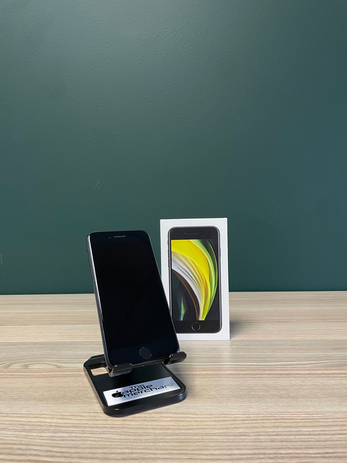 iPhone SE 2020 64GB - Black (Pre-owned)