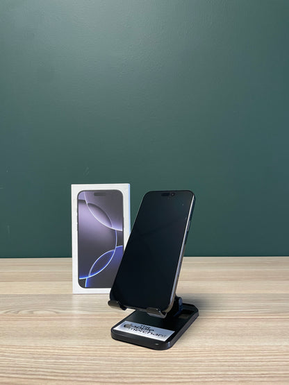 iPhone 16 Pro Max 256GB - Black Titanium (Pre-owned)