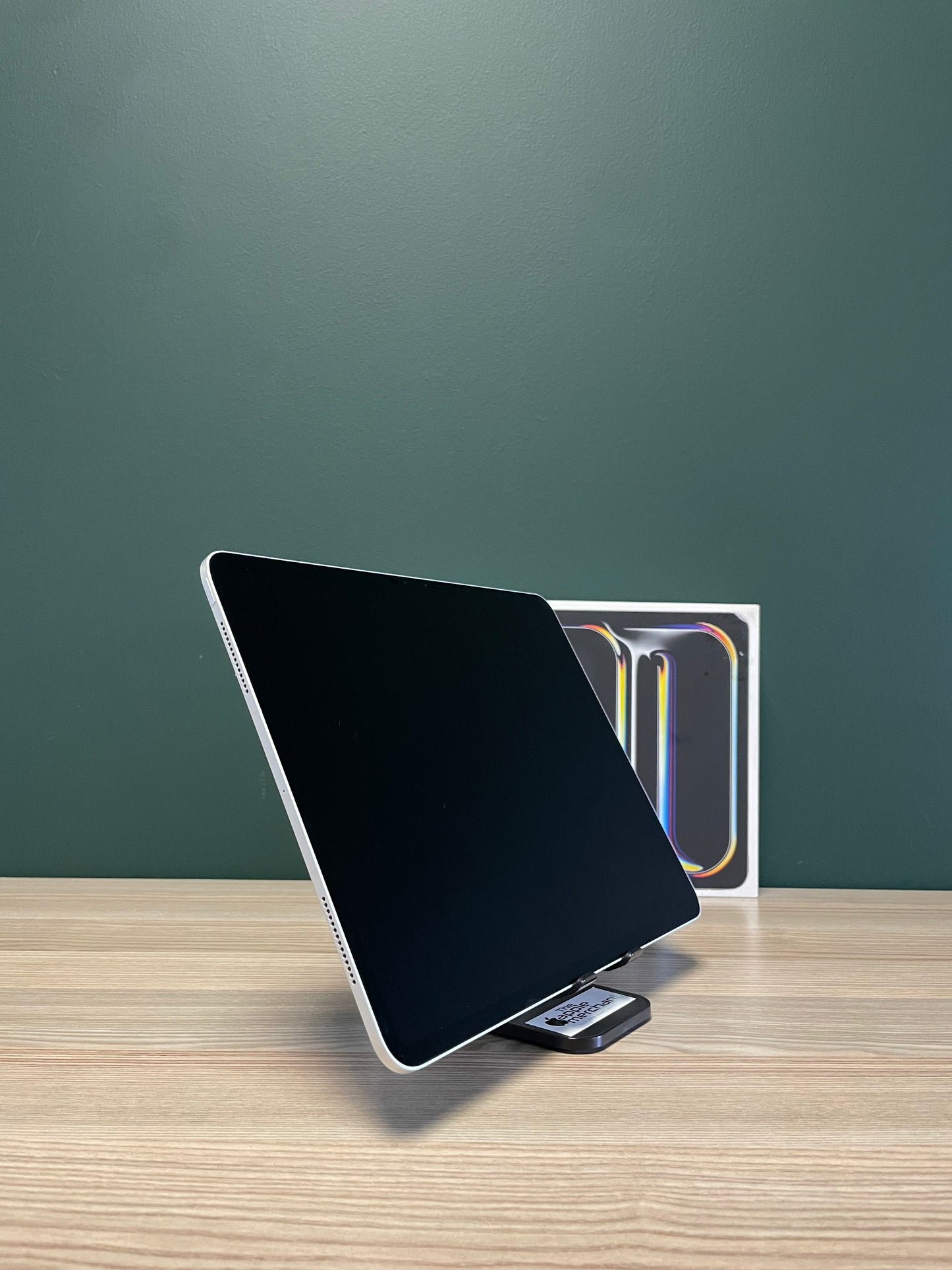 iPad Pro 13-inch M4 | Wi-Fi + Cellular | 256gb - Silver (Pre-owned)