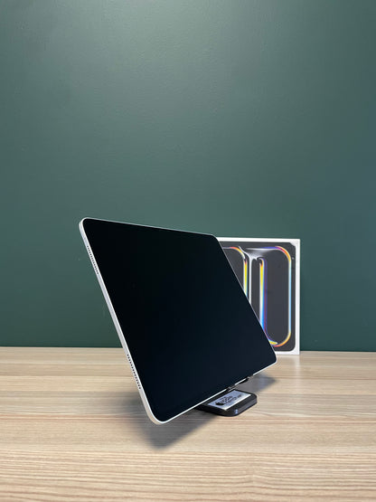 iPad Pro 13-inch M4 | Wi-Fi + Cellular | 256gb - Silver (Pre-owned)