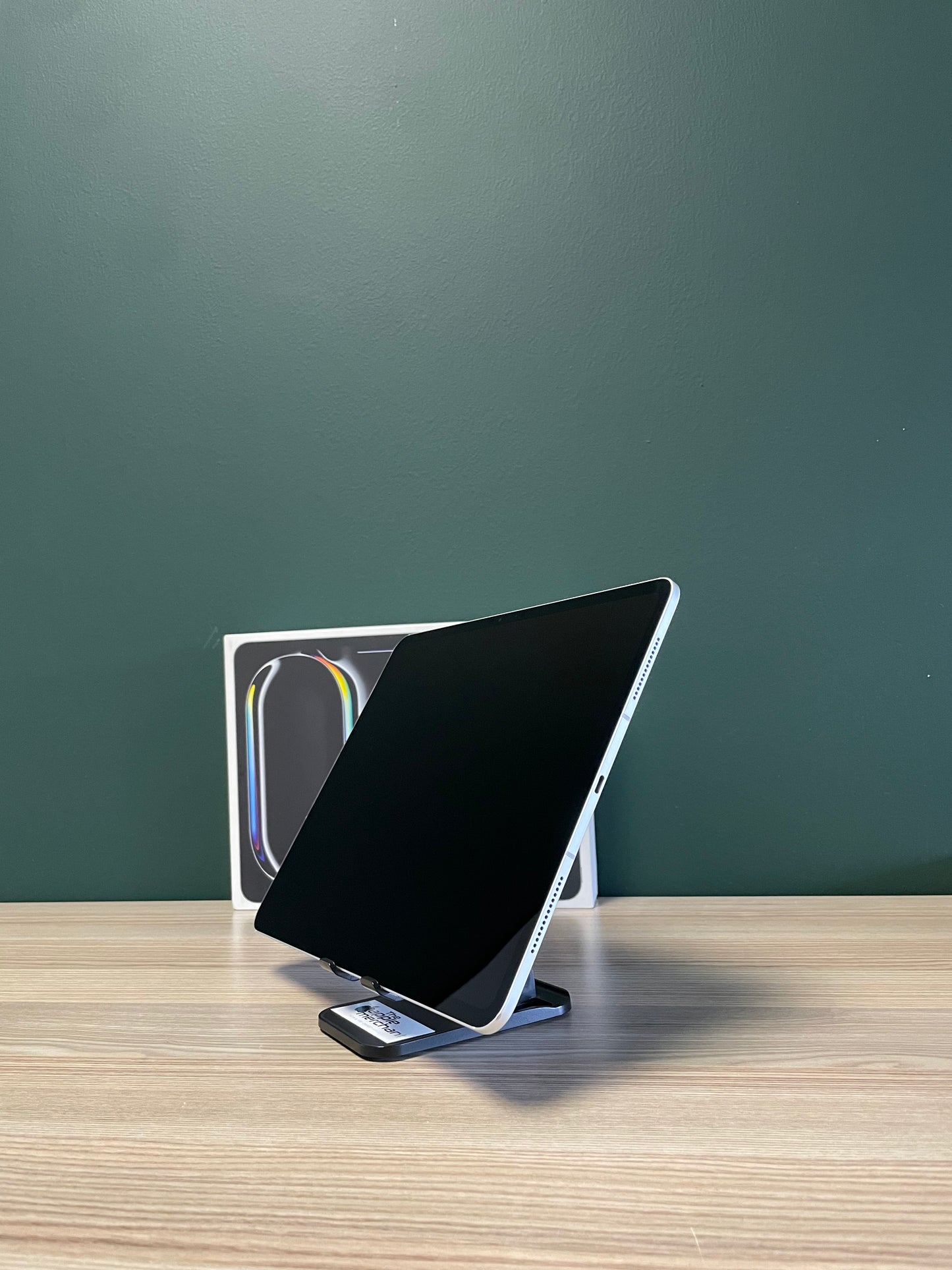 iPad Pro 13-inch M4 | Wi-Fi + Cellular | 256gb - Silver (Pre-owned)