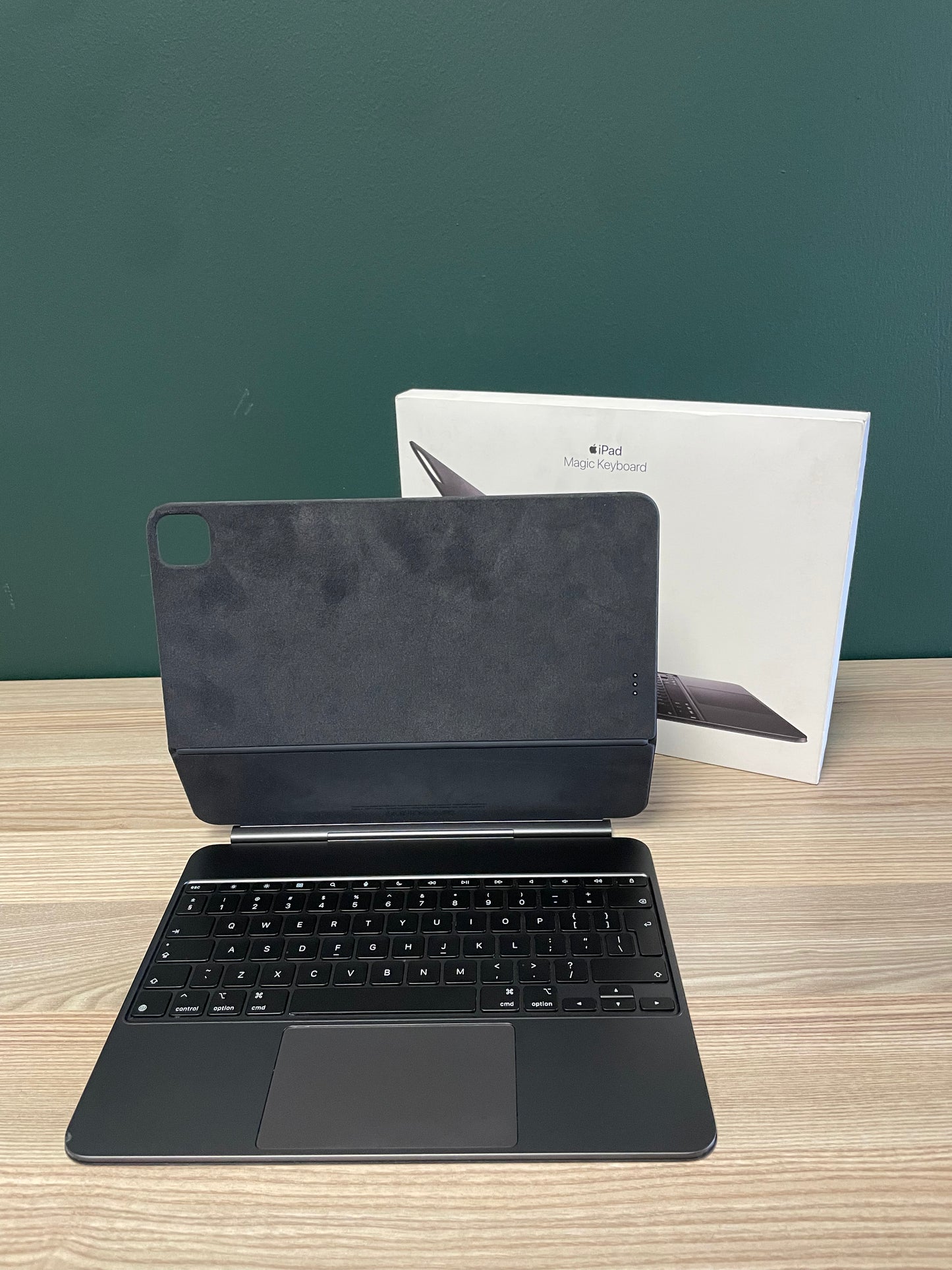 Magic Keyboard for iPad Pro 13-inch (M4) Black - (Pre-owned)
