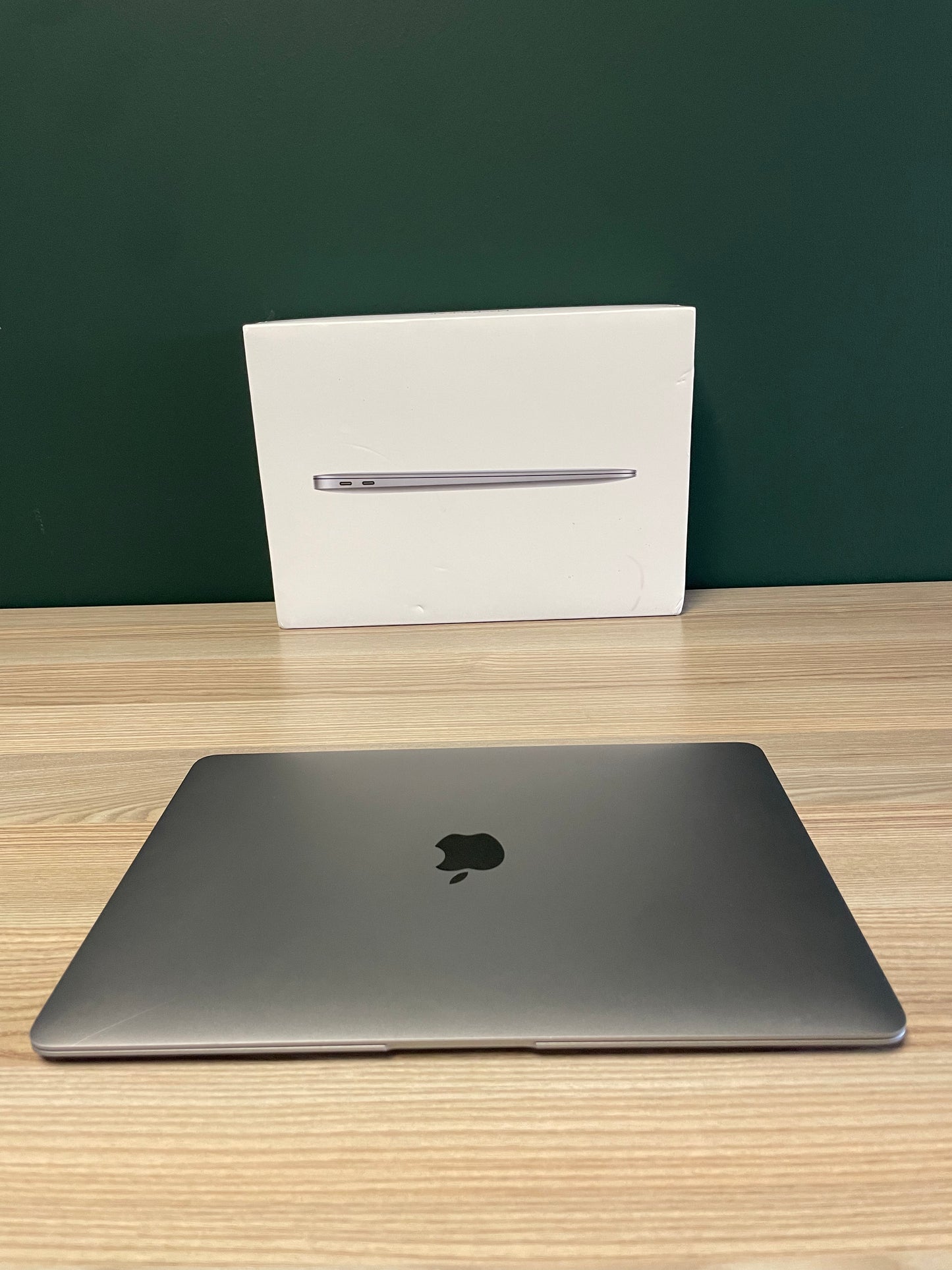 MacBook Air M1 - 256GB - Space Grey (Pre-owned)