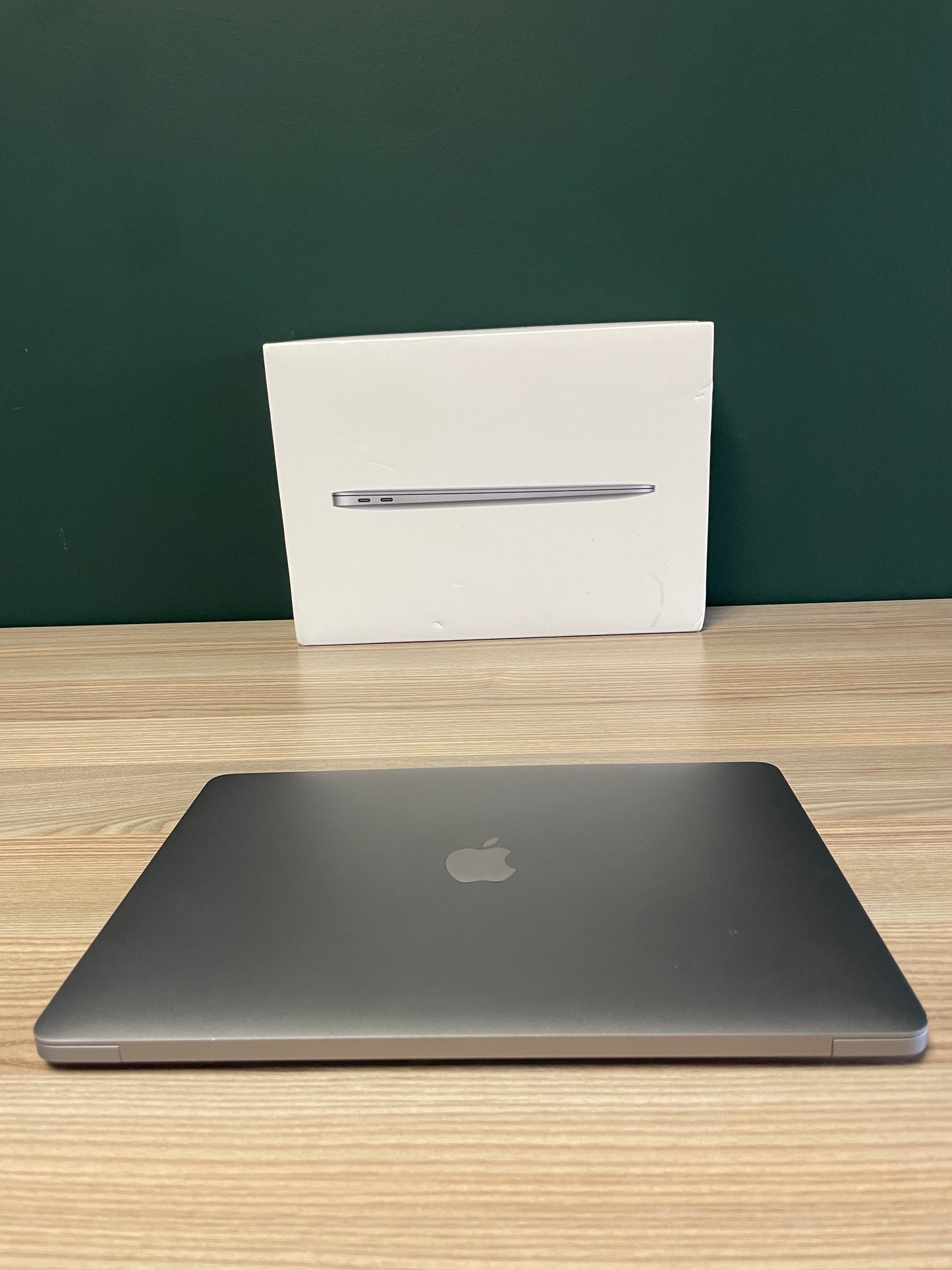 MacBook Air M1 - 256GB - Space Grey (Pre-owned)