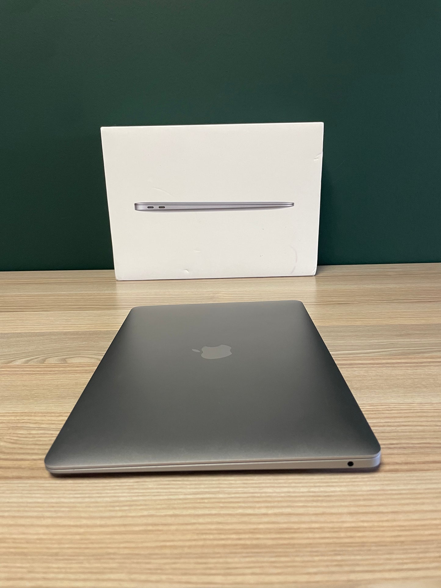 MacBook Air M1 - 256GB - Space Grey (Pre-owned)