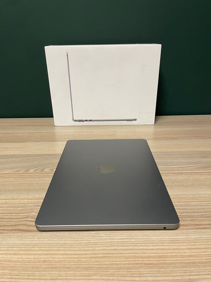 MacBook Air 13-inch | M2 Chip | 256GB - Space Grey (Pre-owned)