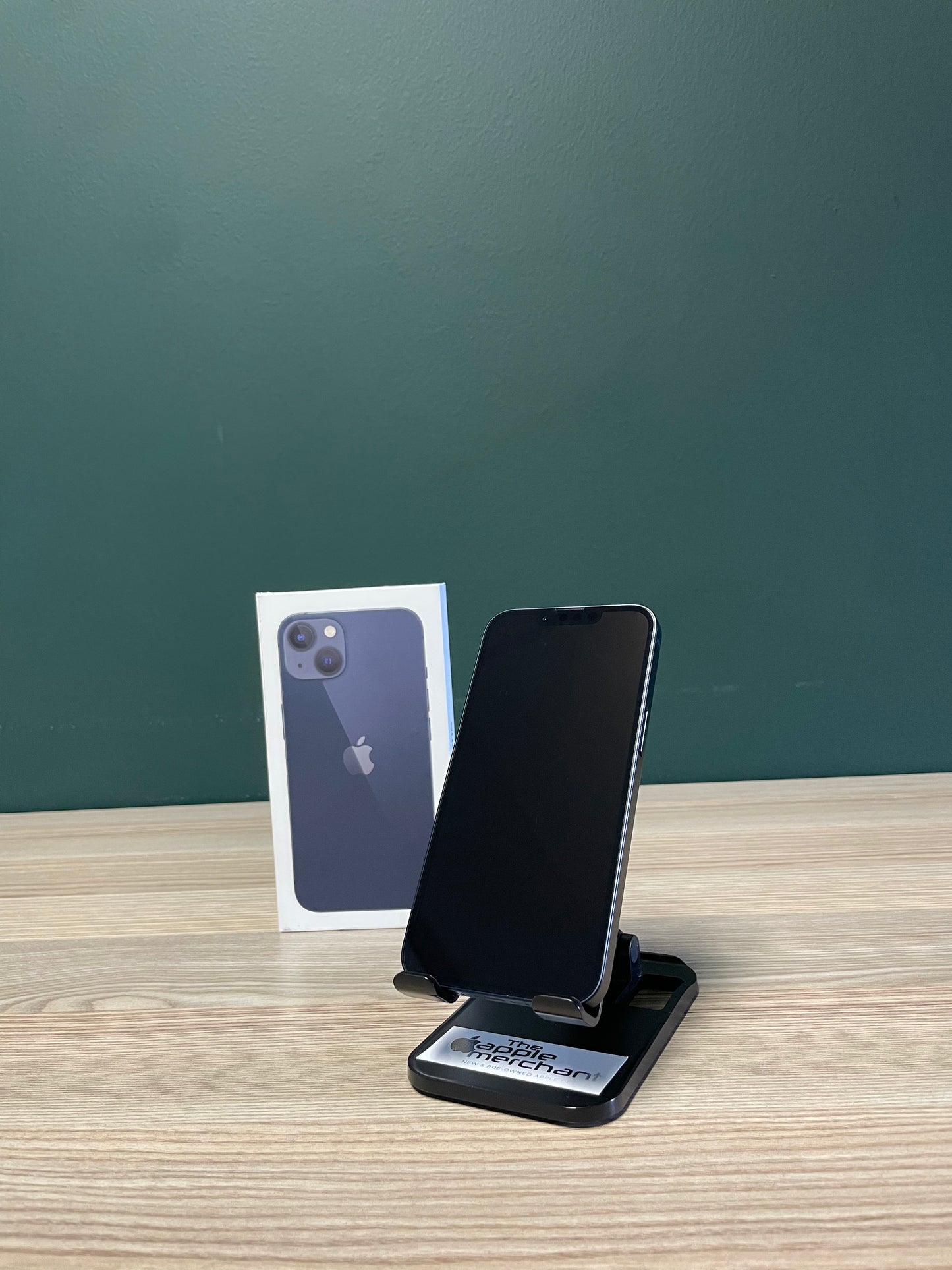 iPhone 13 128GB - Midnight (Pre-owned)