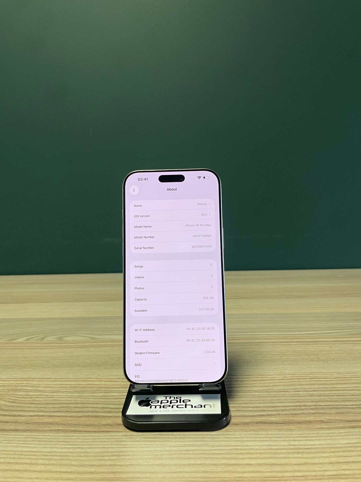 iPhone 16 Pro Max 256GB - Natural Titanium (Pre-owned)