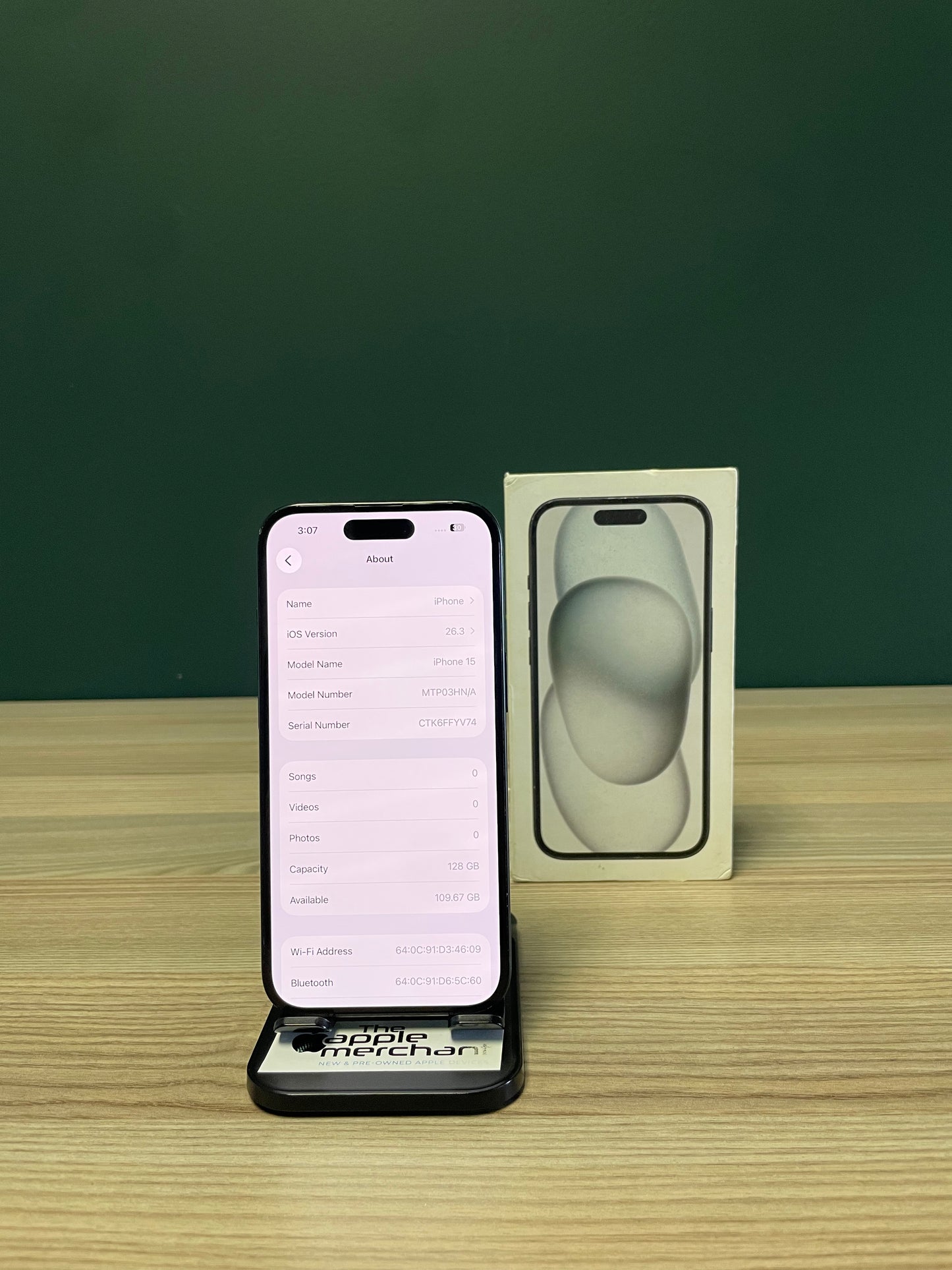 iPhone 15 128GB - Black (Pre-owned)