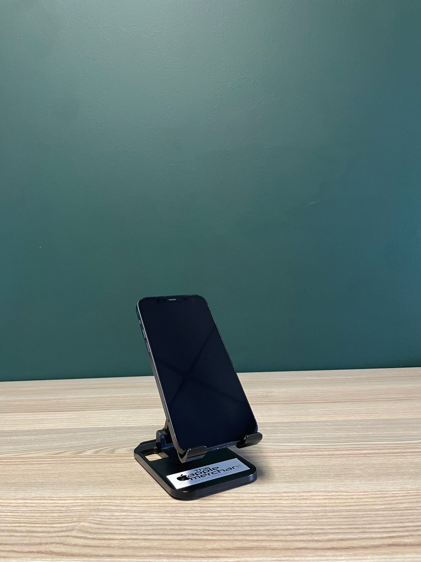 iPhone 12 128GB - Black (Pre-owned)