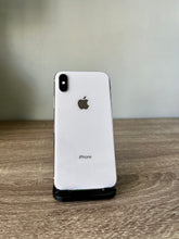 Load image into Gallery viewer, iPhone X 64GB - Silver (Pre-owned)
