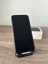 Load image into Gallery viewer, iPhone 11 64GB - Black (Pre-owned)
