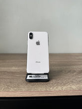 Load image into Gallery viewer, iPhone XS 64GB - Silver (Pre-owned)
